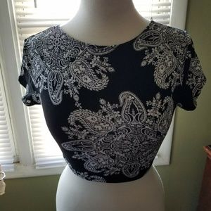 Floral Black/White Crop Top